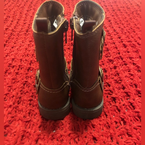 Carter’s Jen fashion boot - Picture 5 of 6